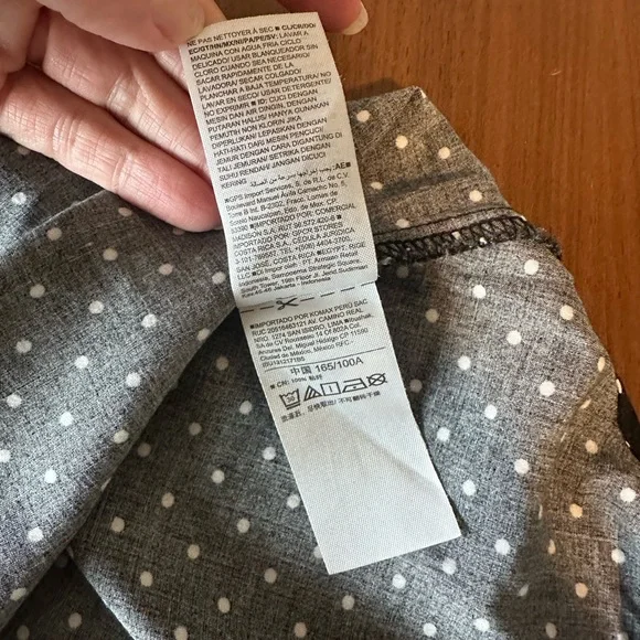 Large Old Navy Black with white polka dots - Picture 9 of 9